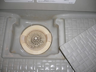 浴室排水口.JPG